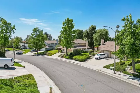 View/Area - 1602 Tonia Ct, Riverside, CA 92506 photo 1 of 6