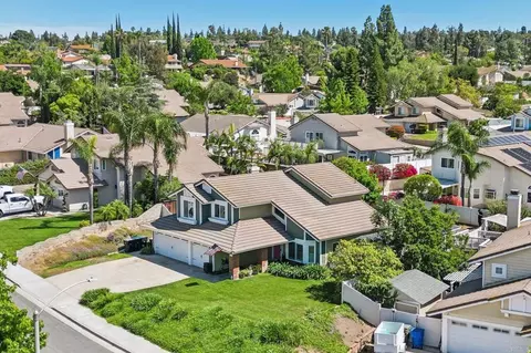 View/Area - 1602 Tonia Ct, Riverside, CA 92506 photo 3 of 6