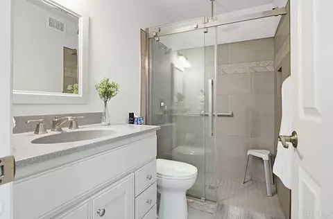Bath - 12876 Circulo Dardo, San Diego, CA 92128 photo 3 of 4