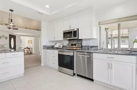 Kitchen - 12876 Circulo Dardo, San Diego, CA 92128 photo 5 of 5