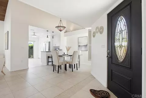 Entry Way - 12876 Circulo Dardo, San Diego, CA 92128 photo 2 of 2