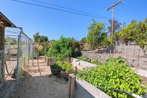 Exterior - 13318 Scotsman Rd, Lakeside, CA 92040 photo 6 of 7