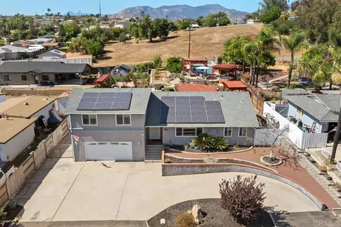 13318 Scotsman Rd, Lakeside, CA 92040