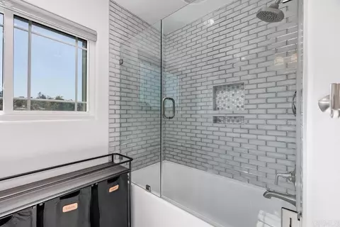 Bath - 13318 Scotsman Rd, Lakeside, CA 92040 photo 2 of 3