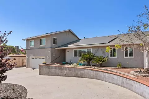 Exterior - 13318 Scotsman Rd, Lakeside, CA 92040 photo 2 of 7
