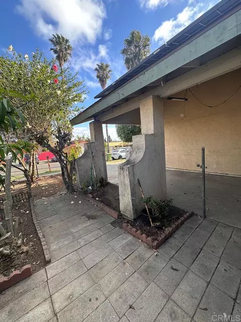 Exterior - 4750 Calle Estrella, Oceanside, CA 92057 photo 5 of 11