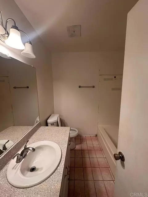 Bath - 4750 Calle Estrella, Oceanside, CA 92057 photo 1 of 1