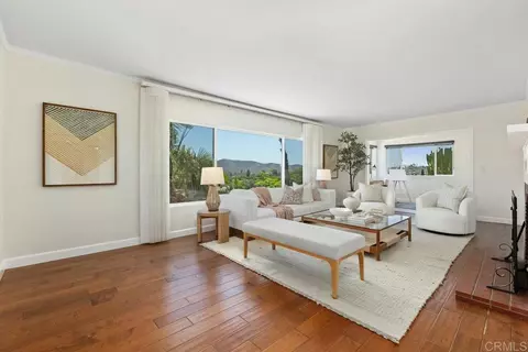 Living - 746 Sunrise Dr E, Vista, CA 92084 photo 1 of 5