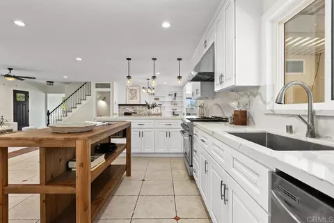Kitchen - 746 Sunrise Dr E, Vista, CA 92084 photo 4 of 5