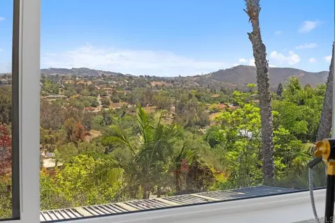 Other - 746 Sunrise Dr E, Vista, CA 92084 photo 3 of 10