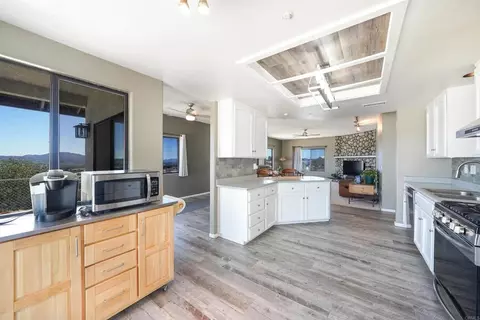 Kitchen - 39230 Opalocka, Boulevard, CA 91905 photo 1 of 3