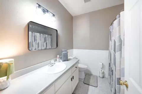 Bath - 39230 Opalocka, Boulevard, CA 91905 photo 3 of 3