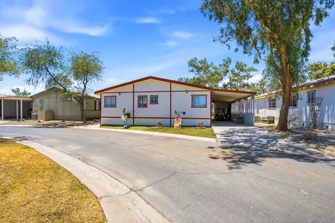 1601 Drew Rd #SPC 57, El Centro, CA 92243 photo 2