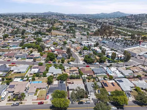 View/Area - 8840 Delrose Ave, Spring Valley, CA 91977 photo 4 of 4