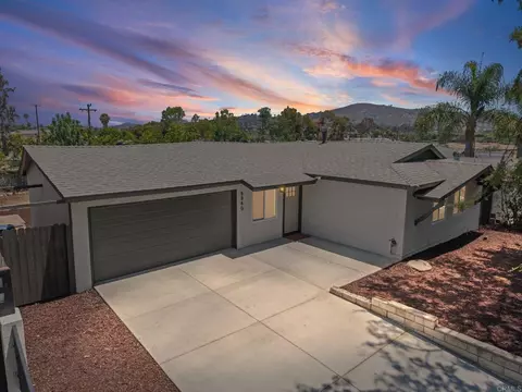 8840 Delrose Ave, Spring Valley, CA 91977