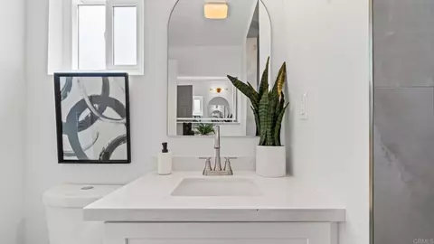 Bath - 8840 Delrose Ave, Spring Valley, CA 91977 photo 2 of 6
