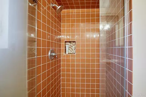 Bath - 8917 Lemon Ave, La Mesa, CA 91941 photo 3 of 3