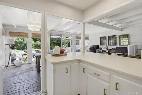 Kitchen - 8917 Lemon Ave, La Mesa, CA 91941 photo 3 of 6