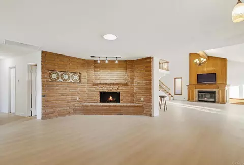 Living - 925 E Chase Ave, El Cajon, CA 92020 photo 2 of 7