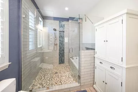 Bath - 22963 Stokes Rd, Ramona, CA 92065 photo 4 of 8