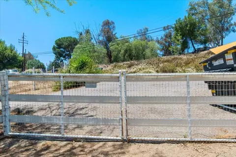 Exterior - 1238 Cedar St, Ramona, CA 92065 photo 16 of 23
