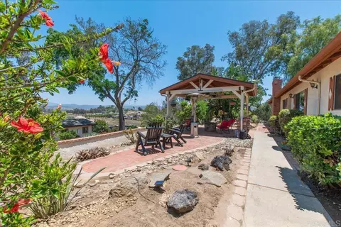 Exterior - 1238 Cedar St, Ramona, CA 92065 photo 2 of 23