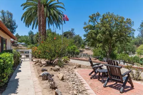 Exterior - 1238 Cedar St, Ramona, CA 92065 photo 3 of 23