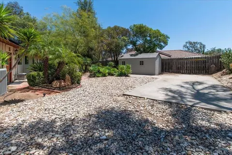 Exterior - 1238 Cedar St, Ramona, CA 92065 photo 4 of 23