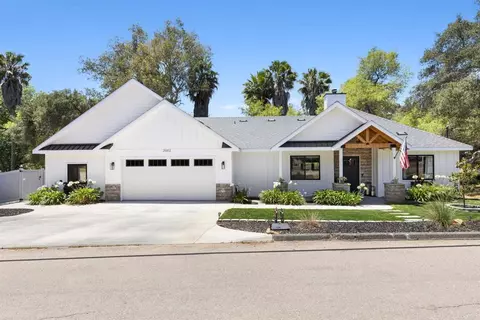 25812 Willow Ln, Escondido, CA 92026