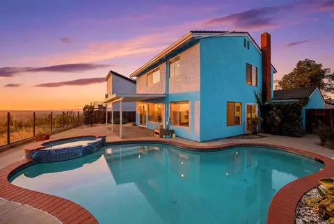 6731 Lofty Vw, San Diego, CA 92120