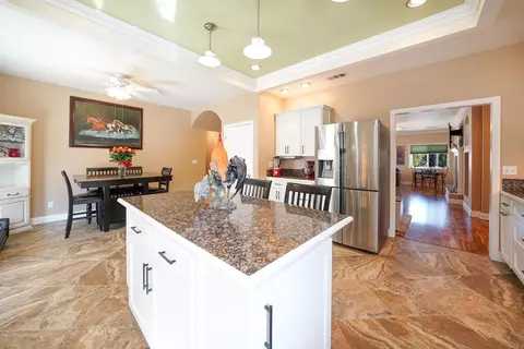 Kitchen - 23360 Barona Mesa Rd, Ramona, CA 92065 photo 3 of 4