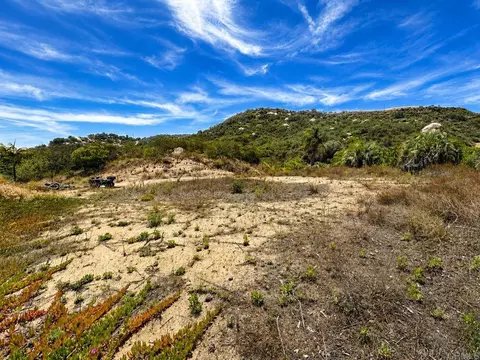 Exterior - 2339 Green Valley Rd, Fallbrook, CA 92028 photo 4 of 8