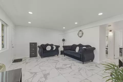 Living - 505 E Madison Ave #76, El Cajon, CA 92020 photo 2 of 3