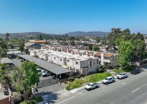 View/Area - 12553 Mapleview St #3, Lakeside, CA 92040 photo 3 of 9