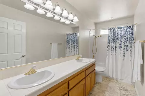 Bath - 13632 Janette Ln, Poway, CA 92064 photo 2 of 4