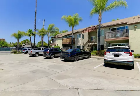 Exterior - 1509 E Washington Ave #23, El Cajon, CA 92019 photo 5 of 7