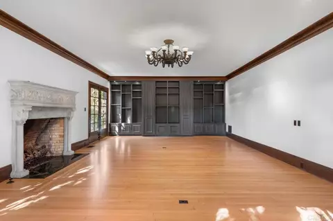 Living - 1015 Alameda Blvd, Coronado, CA 92118 photo 3 of 7