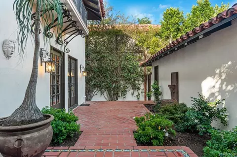 Exterior - 1015 Alameda Blvd, Coronado, CA 92118 photo 13 of 20