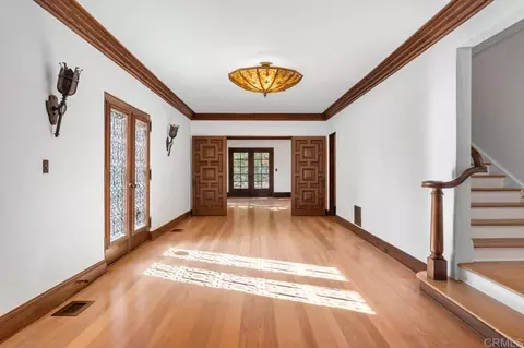 Entry Way - 1015 Alameda Blvd, Coronado, CA 92118 photo 1 of 4
