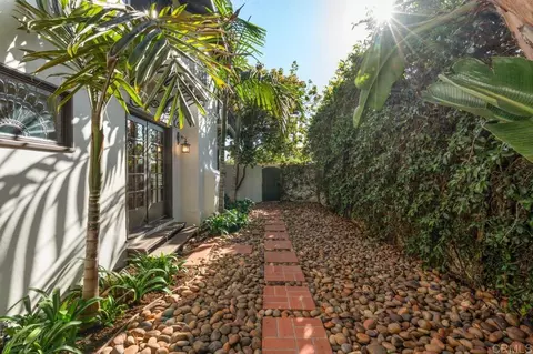 Exterior - 1015 Alameda Blvd, Coronado, CA 92118 photo 9 of 20