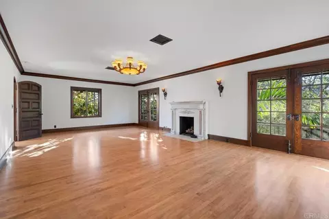 Living - 1015 Alameda Blvd, Coronado, CA 92118 photo 7 of 7