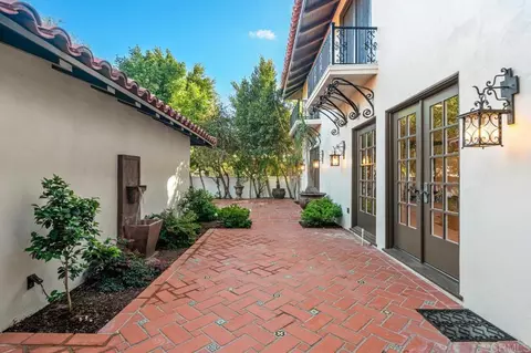 Exterior - 1015 Alameda Blvd, Coronado, CA 92118 photo 15 of 20