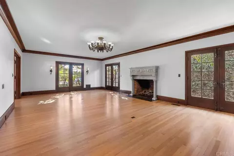 Living - 1015 Alameda Blvd, Coronado, CA 92118 photo 2 of 7
