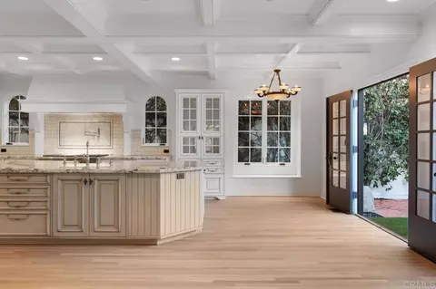Kitchen - 1015 Alameda Blvd, Coronado, CA 92118 photo 8 of 10