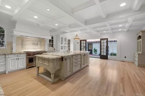 Kitchen - 1015 Alameda Blvd, Coronado, CA 92118 photo 9 of 10