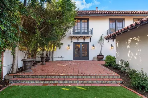 Exterior - 1015 Alameda Blvd, Coronado, CA 92118 photo 18 of 20