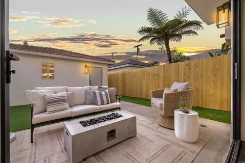Exterior - 274 J Ave, Coronado, CA 92118 photo 1 of 12