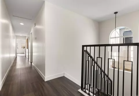 Entry Way - 274 J Ave, Coronado, CA 92118 photo 3 of 5