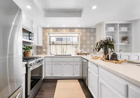 Kitchen - 274 J Ave, Coronado, CA 92118 photo 2 of 4