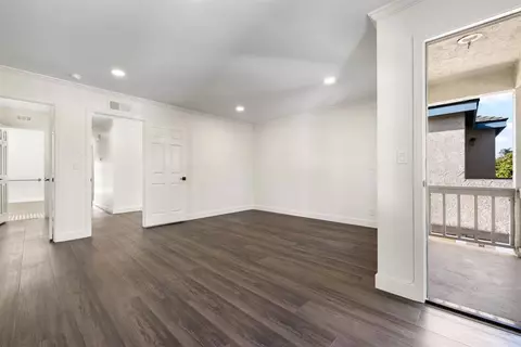 Living - 274 J Ave, Coronado, CA 92118 photo 7 of 7